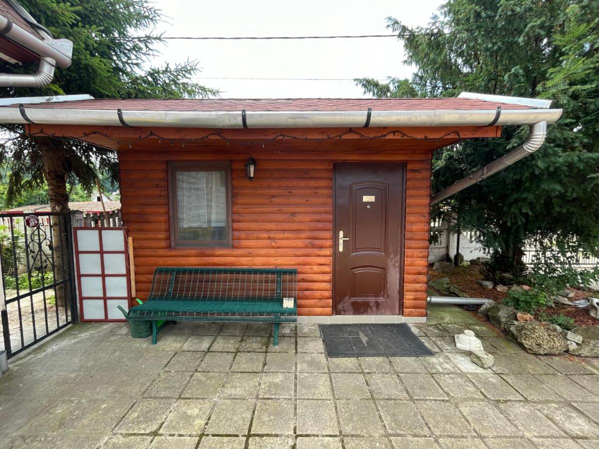 Tiszavirag Apartman Tiszakeszi エクステリア 写真