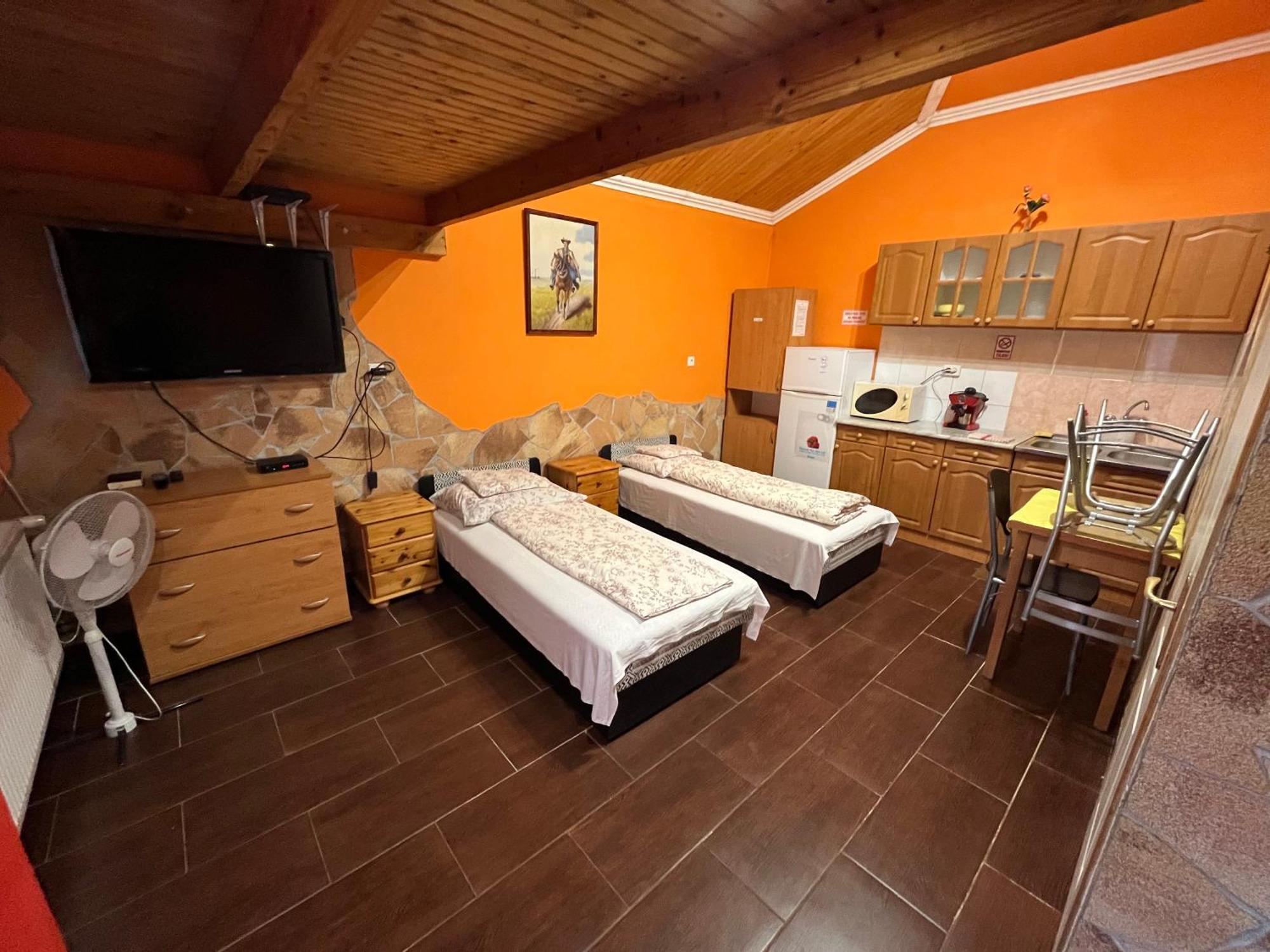 Tiszavirag Apartman Tiszakeszi エクステリア 写真