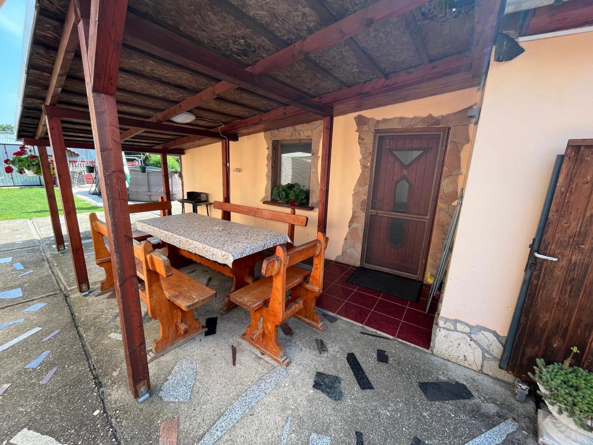 Tiszavirag Apartman Tiszakeszi エクステリア 写真