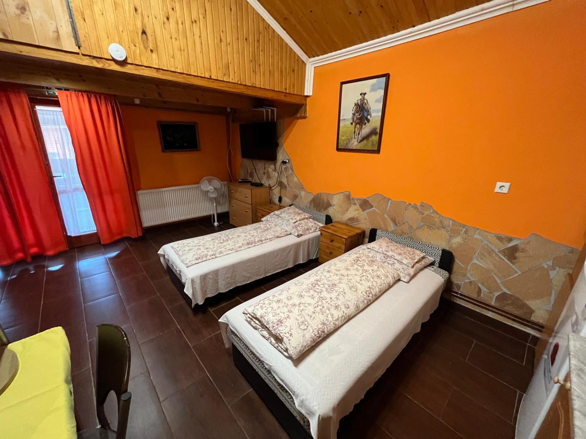 Tiszavirag Apartman Tiszakeszi エクステリア 写真