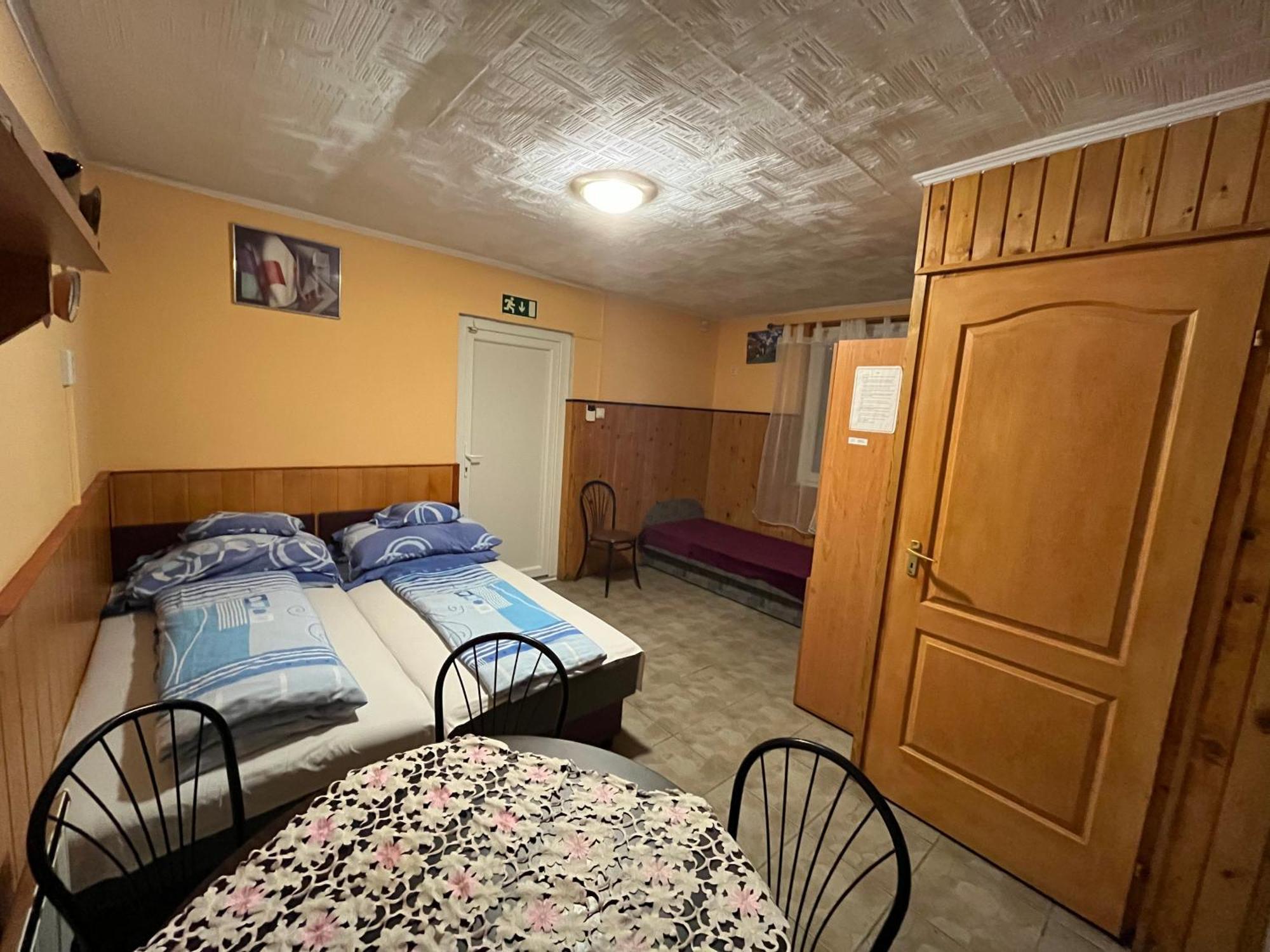 Tiszavirag Apartman Tiszakeszi エクステリア 写真