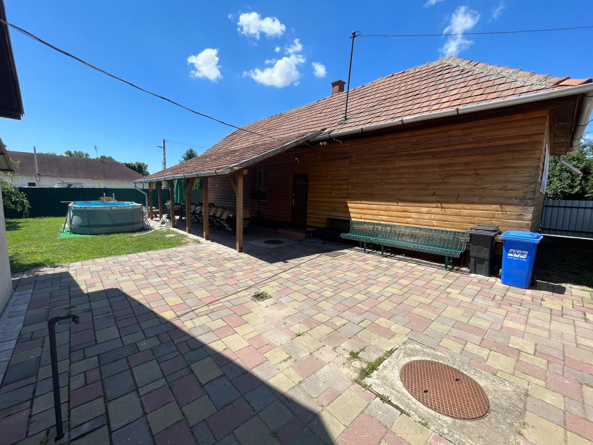 Tiszavirag Apartman Tiszakeszi エクステリア 写真