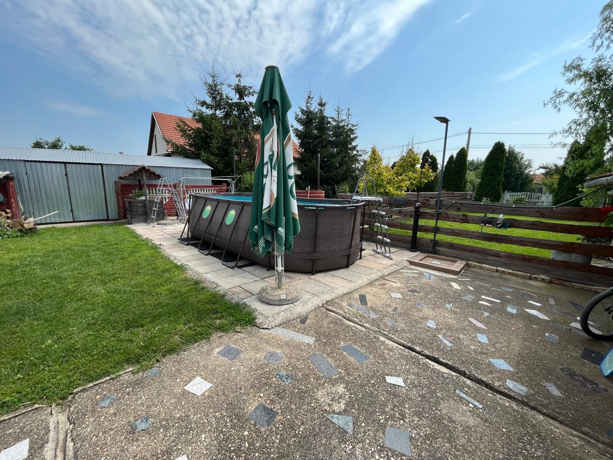 Tiszavirag Apartman Tiszakeszi エクステリア 写真